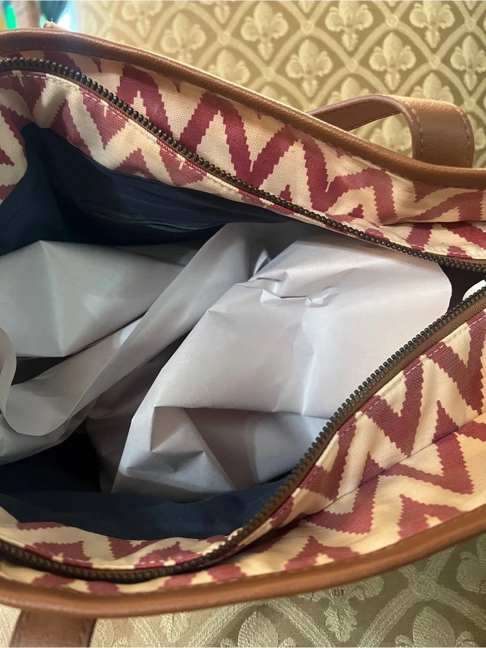 Bella Taylor Star & Chevron Tote Set in Blue, Red, White 3pc. Set NEW - Picture 6 of 12
